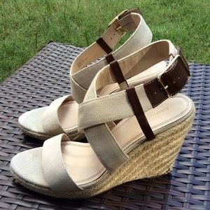 banana republic wedges